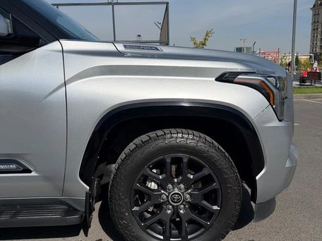 Toyota Sequoia, 2023 — сүрөт 10
