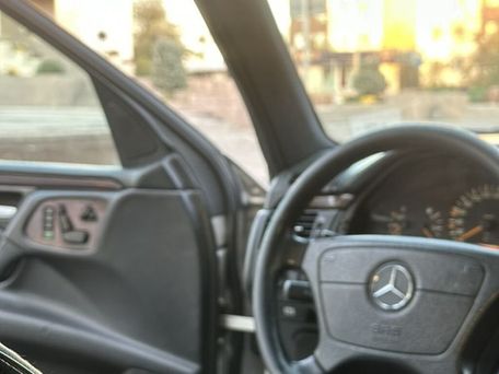 Mercedes-Benz E-Class, 1996 — photo 17