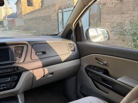 Kia Carnival, 2018 — сүрөт 6
