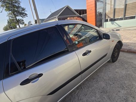 Ford Focus, 2001 — сүрөт 2