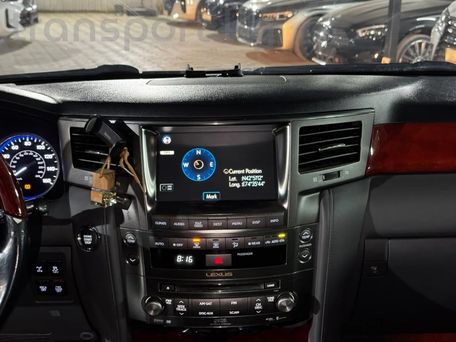 Lexus LX, 2008 — photo 9