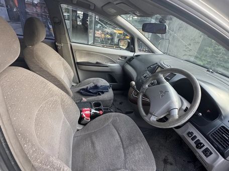 Mitsubishi Grandis, 2003 — сүрөт 6