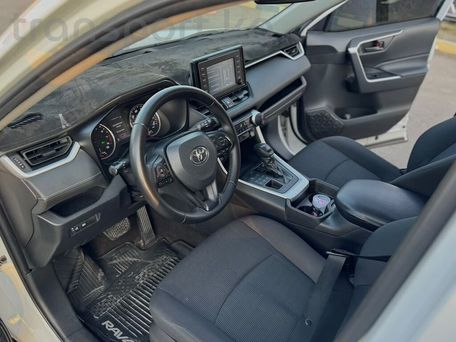 Toyota RAV4, 2019 — photo 7