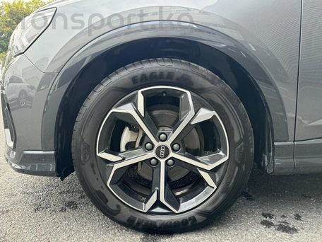 Audi Q3, 2022 — photo 12
