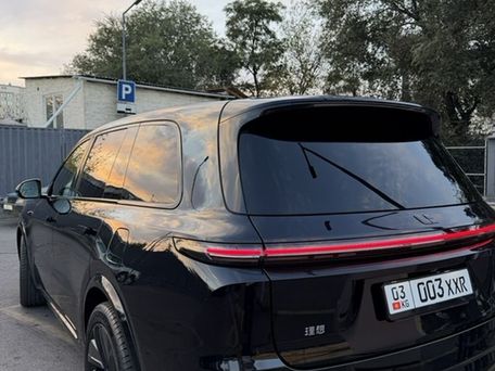 Li Auto (Lixiang) L9, 2023 — photo 4