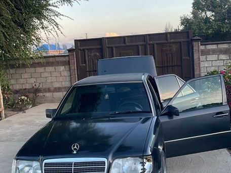 Mercedes-Benz W124, 1990 — фото 4
