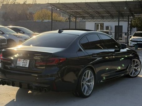 BMW 5 Series, 2018 — photo 13