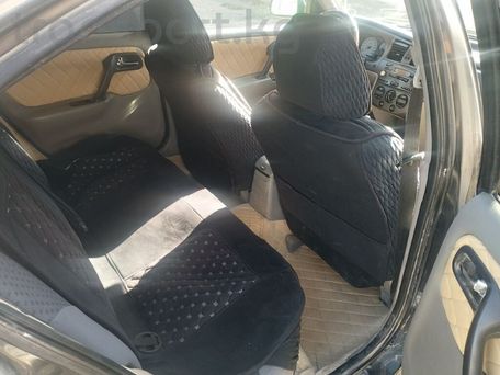 Nissan Primera, 2001 — 照片 2