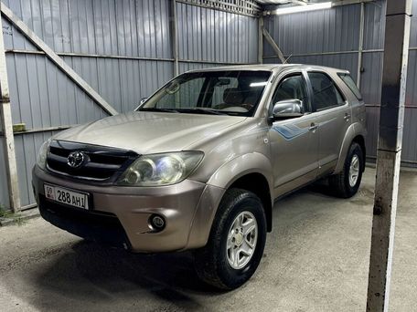 Toyota Fortuner, 2006 — фото 1