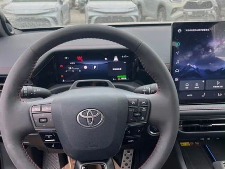 Toyota Camry, 2026 — photo 4