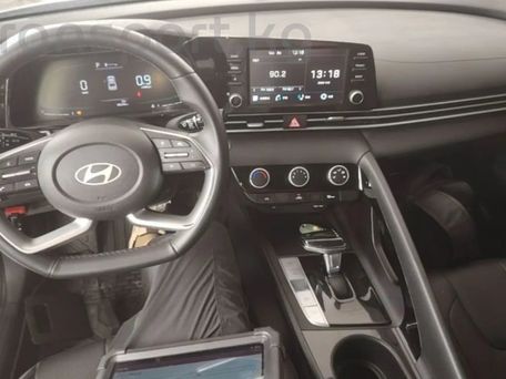 Hyundai Elantra, 2023 — photo 5