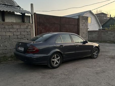 Mercedes-Benz E-Класс, 2005 — фото 3