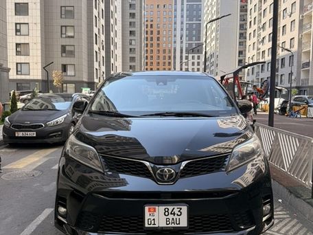 Toyota Sienna, 2019