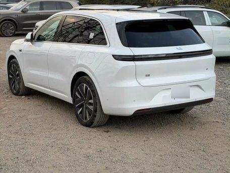 Li Auto (Lixiang) L6, 2024 — фото 4
