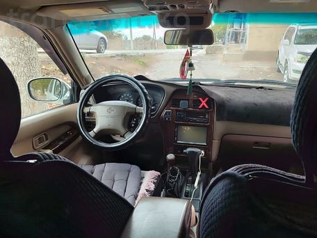 Nissan Pathfinder, 2000 — 照片 8
