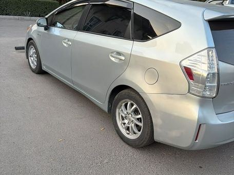 Toyota Prius v (+), 2013 — фото 3