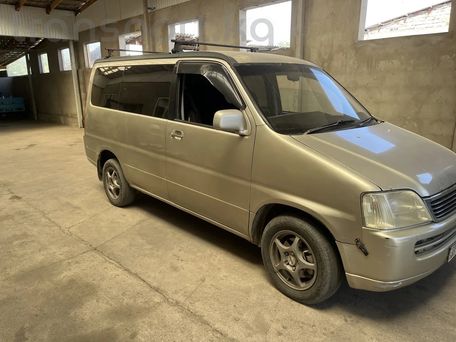 Honda Stepwgn, 2000