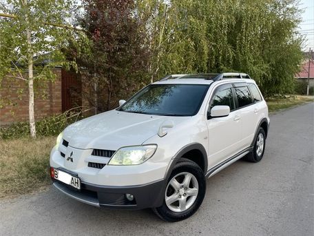 Mitsubishi Airtrek, 2004 — 照片 1