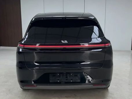 Li Auto (Lixiang) L6, 2025 — 照片 5