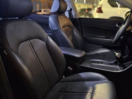 Kia K5, 2019 — photo 9