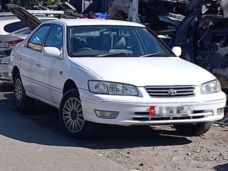 Toyota Camry, 1999 — фото 1