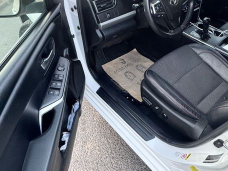 Toyota Camry, 2017 — photo 9