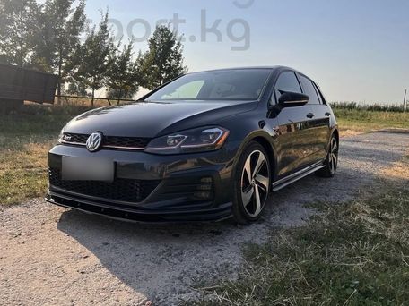 Volkswagen Golf, 2024