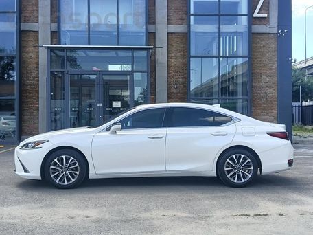 Lexus ES, 2022 — photo 4
