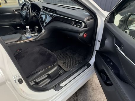 Toyota Camry, 2018 — 照片 8