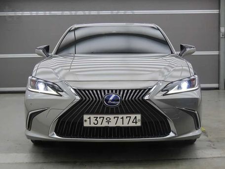 Lexus ES, 2020 — photo 2