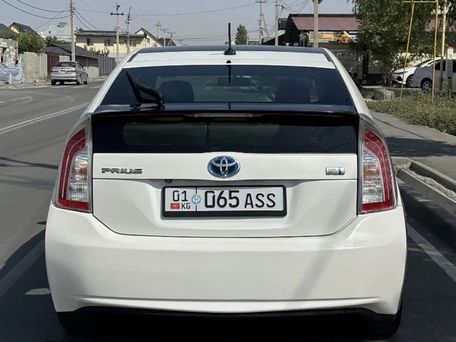Toyota Prius, 2013 — photo 2