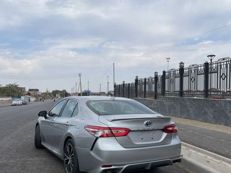 Toyota Camry, 2020 — photo 3