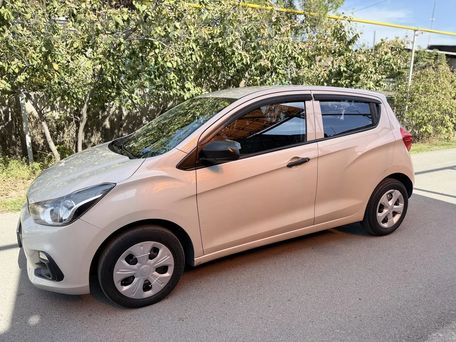 Chevrolet Spark, 2017 — 照片 2