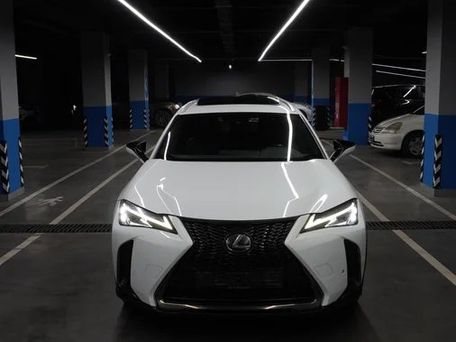 Lexus UX, 2018