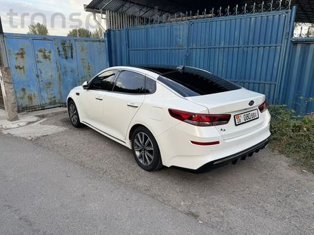 Kia K5, 2018 — photo 8