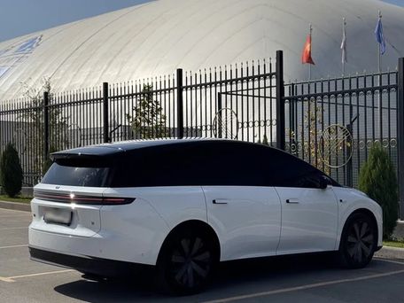 Li Auto (Lixiang) i8, 2025 — фото 5