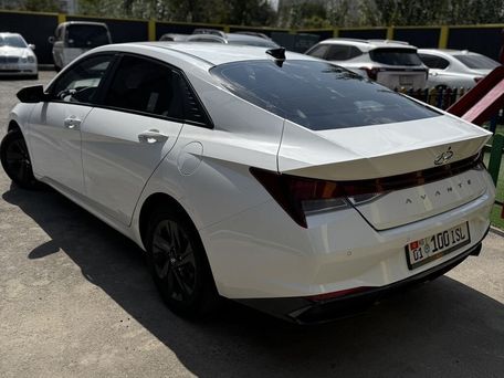 Hyundai Avante, 2022 — 照片 4