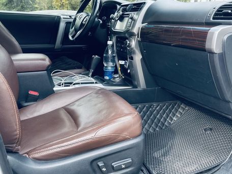 Toyota 4Runner, 2018 — фото 18