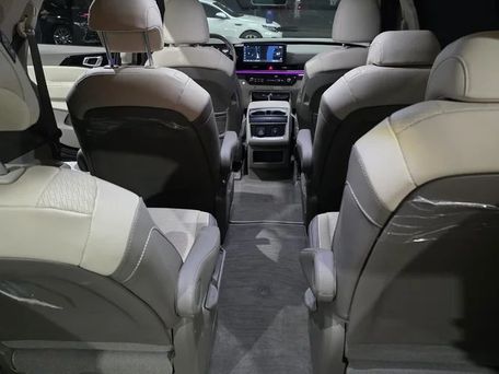 Kia Carnival, 2025 — 照片 6