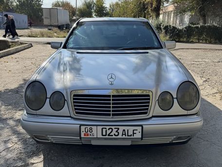 Mercedes-Benz E-Class, 1996 — photo 1
