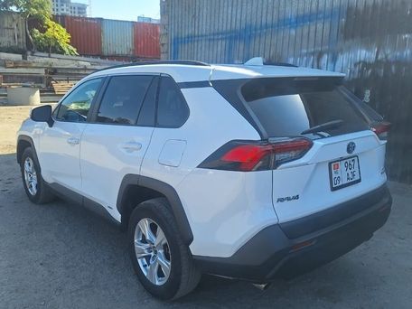 Toyota RAV4, 2021 — сүрөт 4