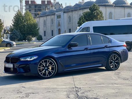 BMW 5 Series, 2020 — photo 1