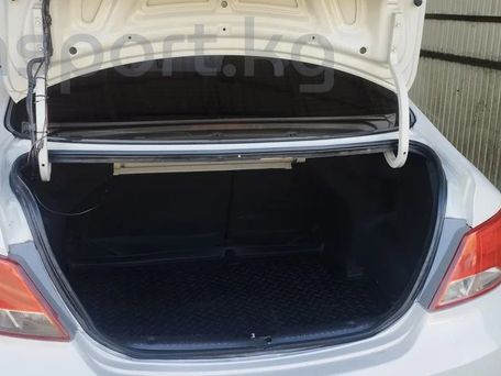 Hyundai Solaris, 2015 — 照片 9