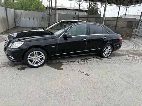 Mercedes-Benz E-Класс, 2009 — 照片 3