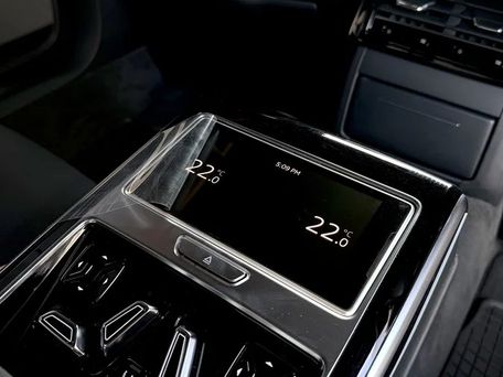Audi A8, 2020 — фото 11