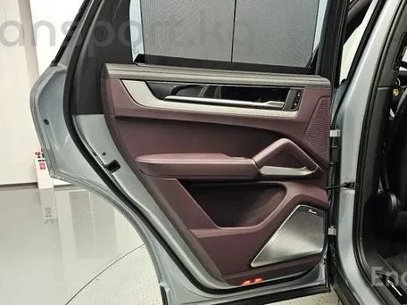 Porsche Cayenne, 2024 — 照片 18