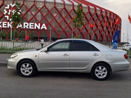 Toyota Camry, 2004 — сүрөт 2
