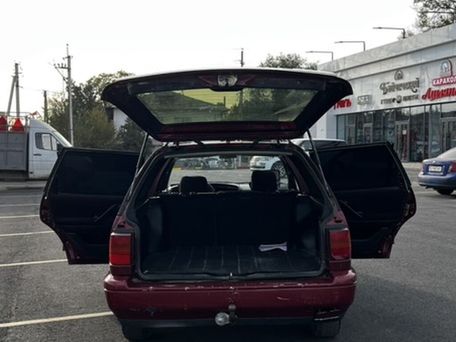 Volkswagen Passat, 1995 — photo 9