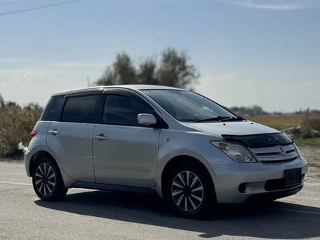 Toyota Ist, 2004 — photo 10