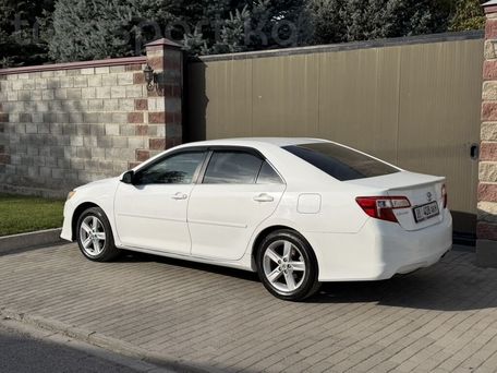 Toyota Camry, 2014 — photo 2